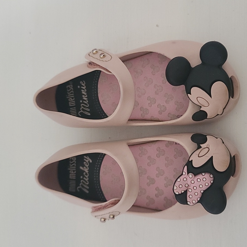 Size 7 mini Melissa